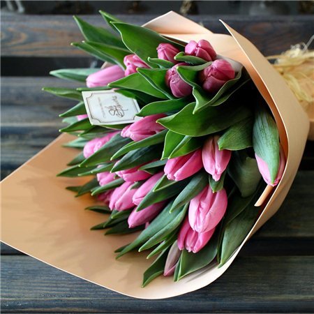 Букет тюльпанов: подарок на все случаи жизни