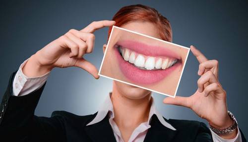 Как сохранить свои зубы красивыми и здоровыми
