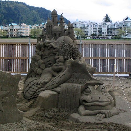 Скульптура из песка